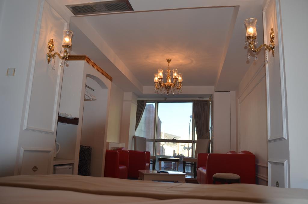 The Gala Palace Suits Kars Chambre photo