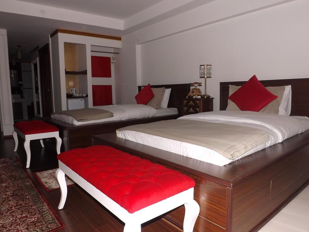 The Gala Palace Suits Kars Chambre photo
