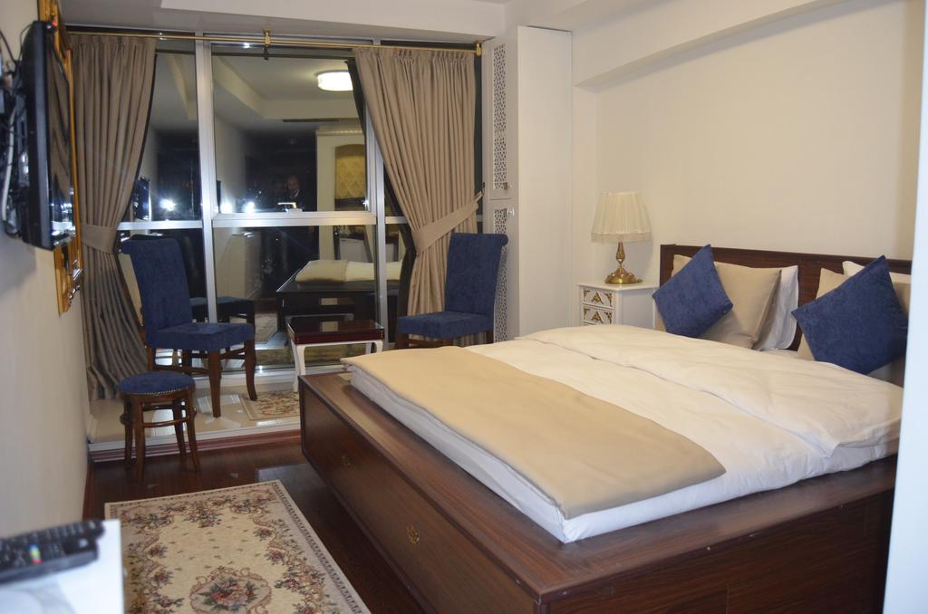 The Gala Palace Suits Kars Chambre photo